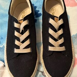 Casual Black Canvas Sneakers for Women